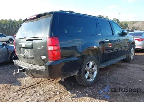 2013 Chevrolet Suburban 1500 Ls z USA, uszkodzony, nr VIN 1GNSCHE05DR348957